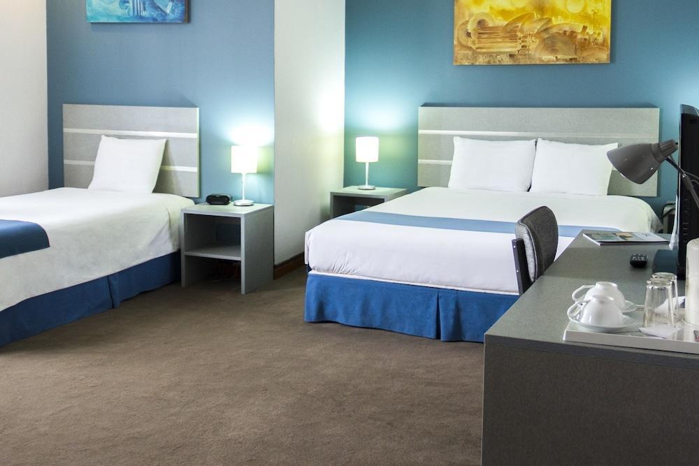 Hotel Gavina Express איקוויקה מראה חיצוני תמונה