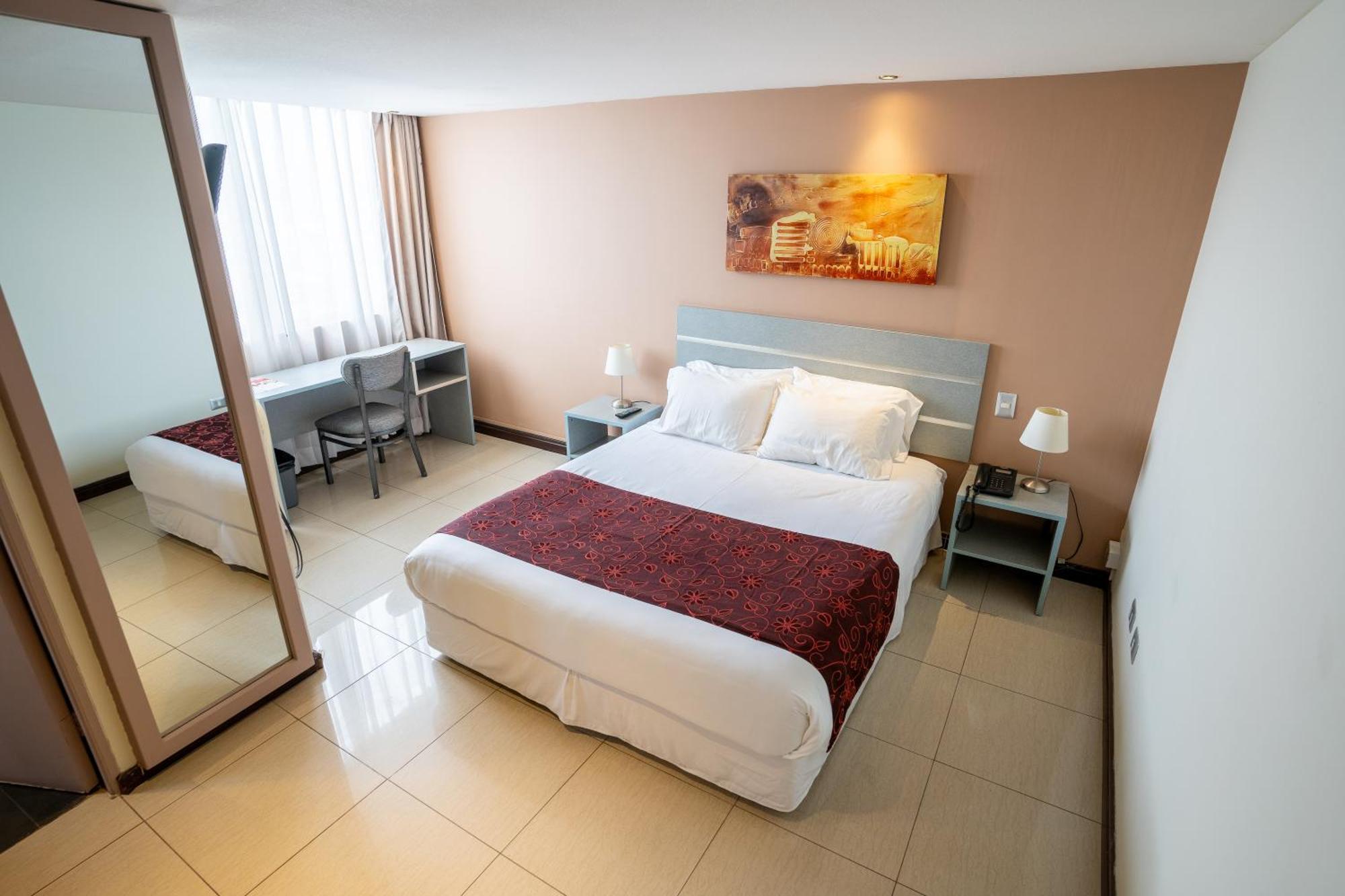 Hotel Gavina Express איקוויקה מראה חיצוני תמונה
