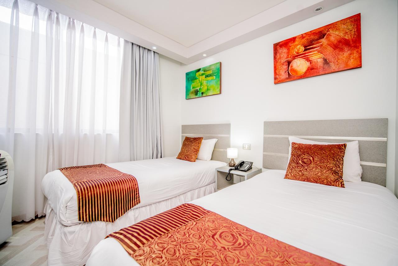 Hotel Gavina Express איקוויקה מראה חיצוני תמונה