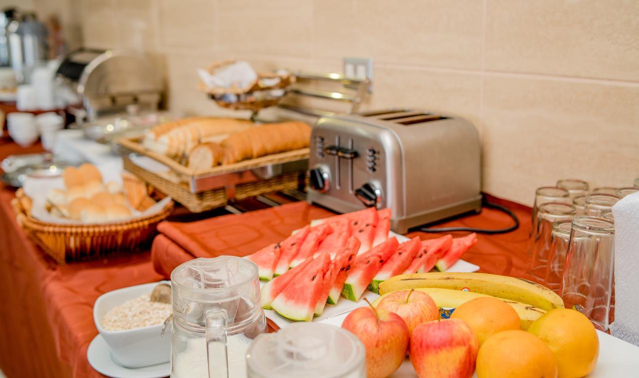 Hotel Gavina Express איקוויקה מראה חיצוני תמונה