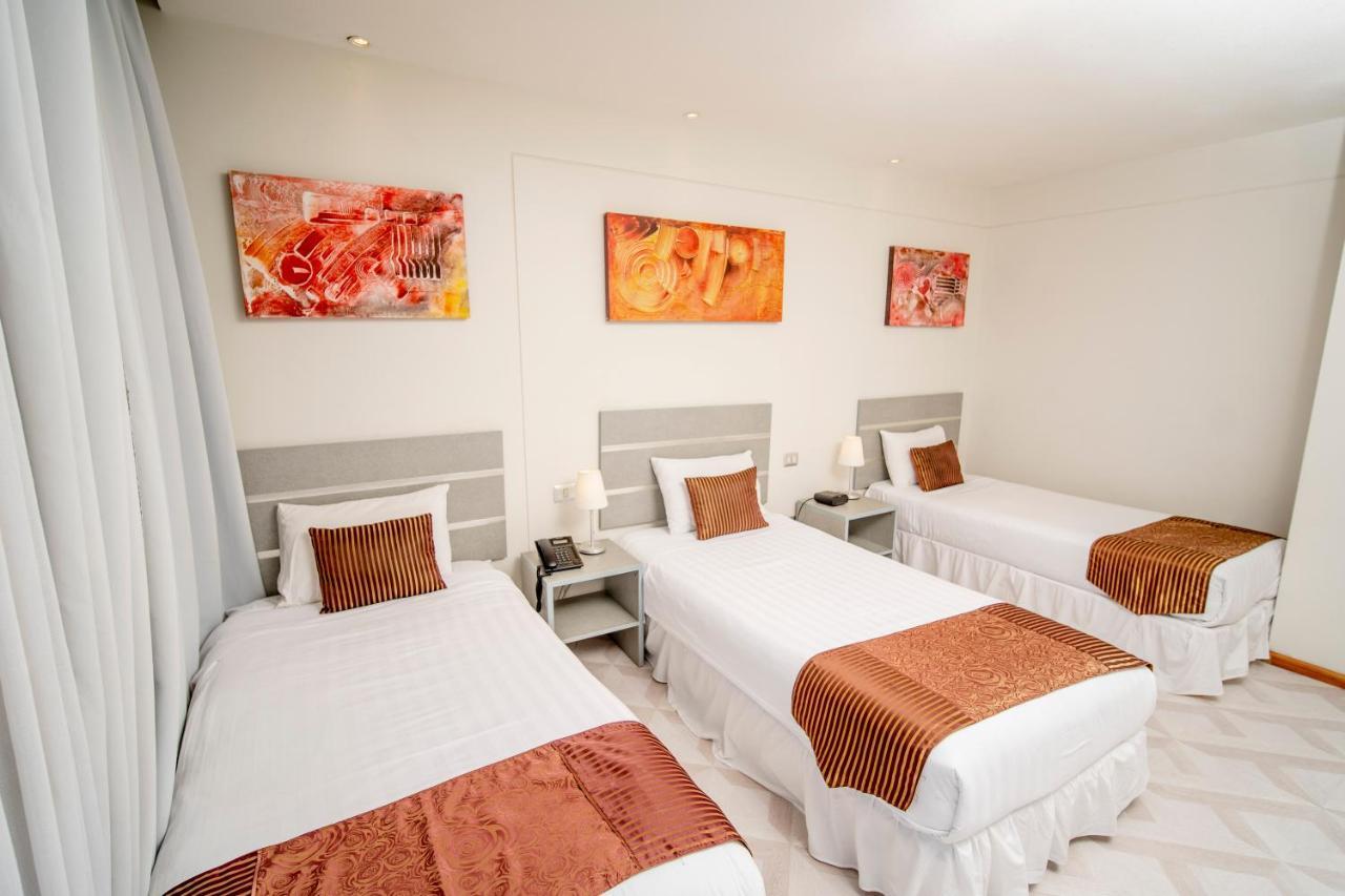 Hotel Gavina Express איקוויקה מראה חיצוני תמונה